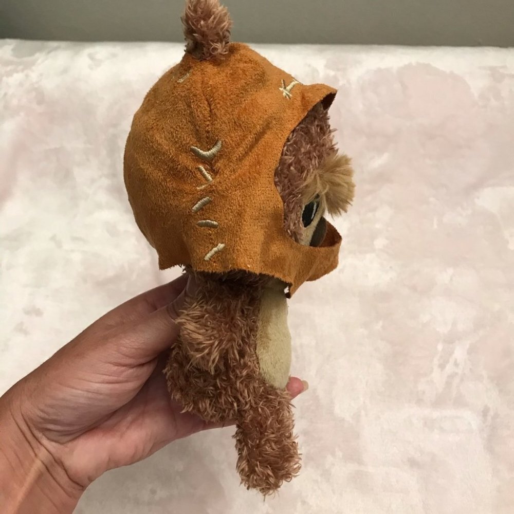 Collectors Star Wars Wicket The Ewok w/ hood Stuffed Plush Star Wars Rare - Picture 8 of 13
